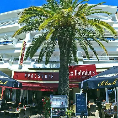 Отель Les Palmiers